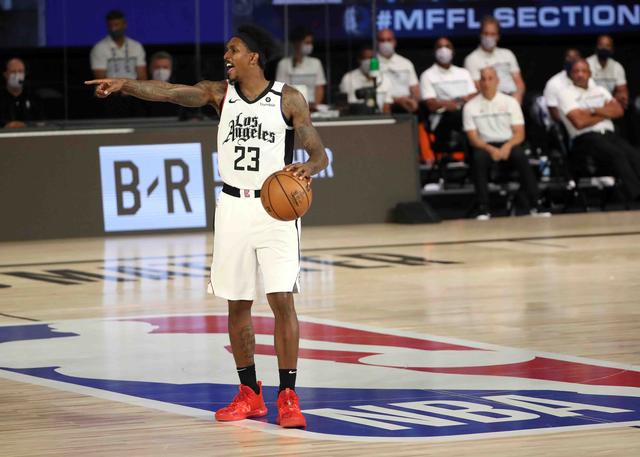 湖人一直在 湖人一直在